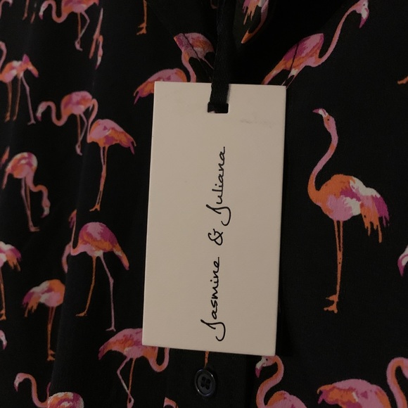 NWT Beachy flamingo button up - Picture 3 of 6